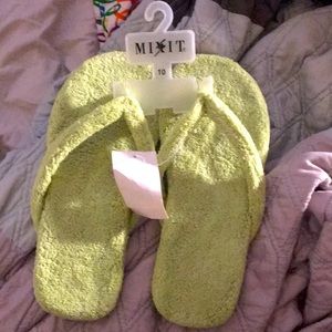 Mix it terra cloth flip flops